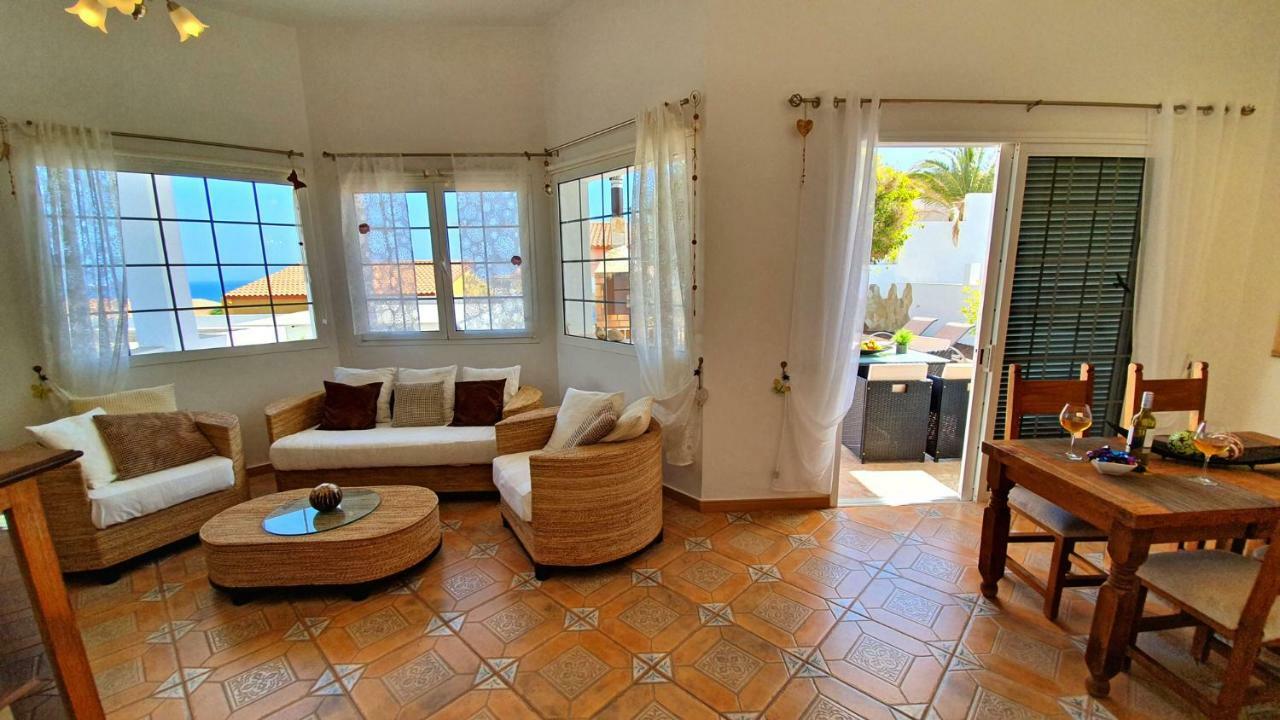 Ferienhaus Casa Blanca - Tarajalejo - Glasfaserinternet - Meerblick 외부 사진
