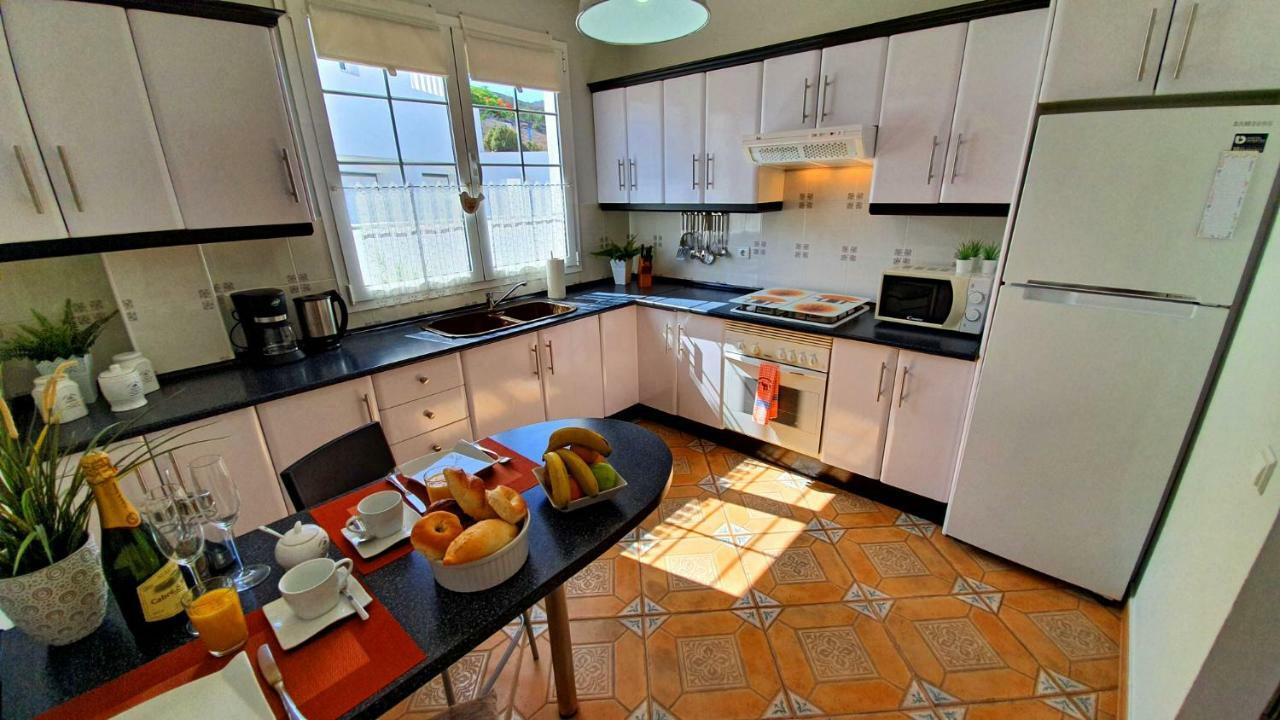 Ferienhaus Casa Blanca - Tarajalejo - Glasfaserinternet - Meerblick 외부 사진